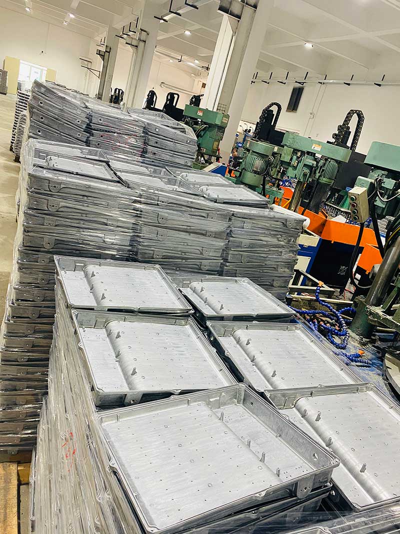 die-cast-prožektor-korpus